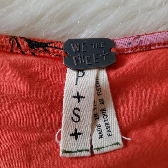 Free People Birds of Paradise Floral Off-Shoulder Flare Sleeve Top Small NWT - Picture 10 of 14